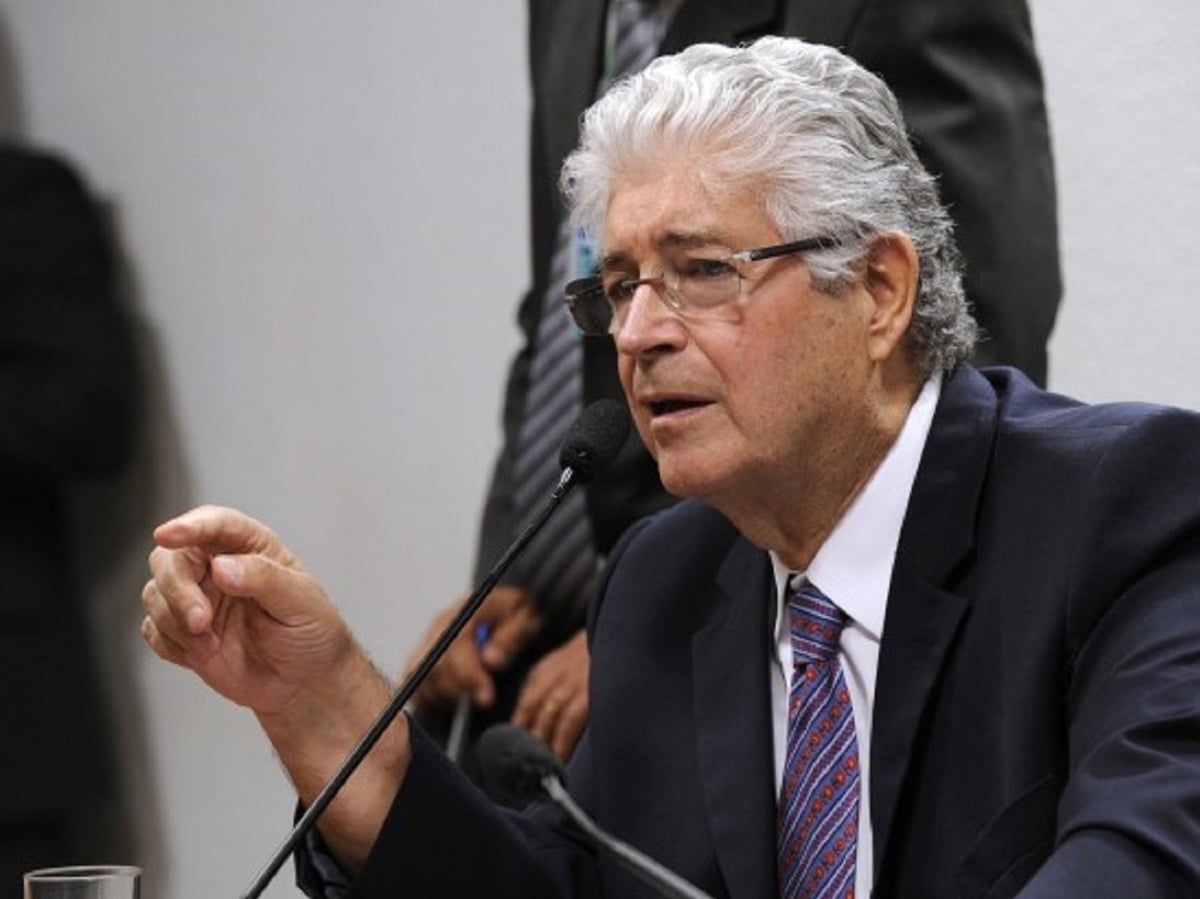 Delator acusa Requião nas investigações da Operação Publicano