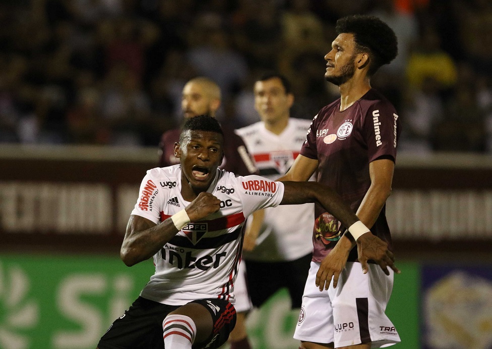 Arboleda marca o gol da virada e São Paulo bate a Ferroviária
