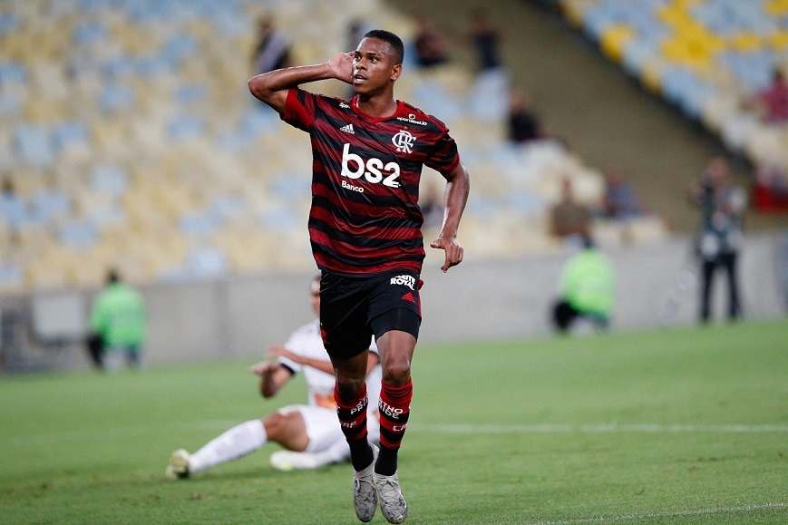 Flamengo bate o Vasco e vence a primeira no Campeonato Carioca