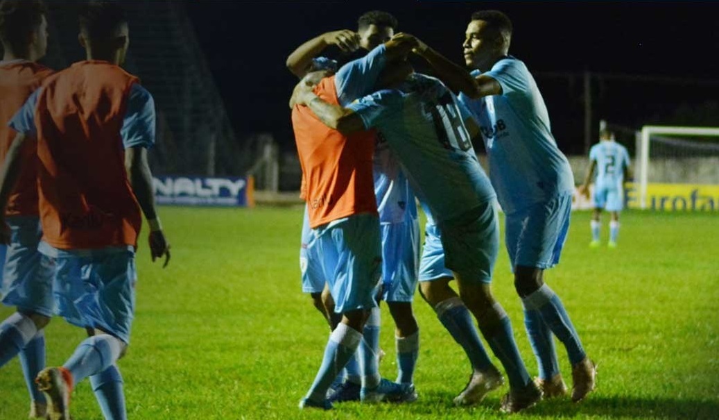 Londrina vence no final e Paraná Clube perde em falha de goleiro na Copinha