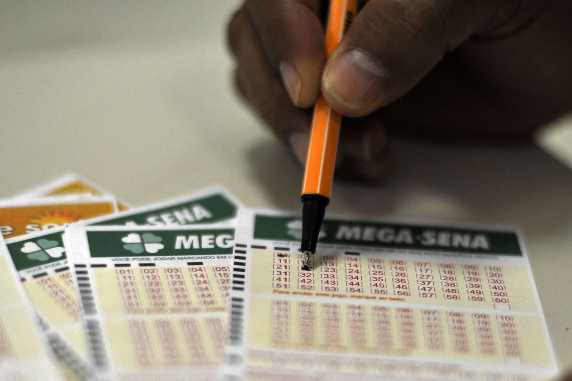 Mega-Sena: concurso 2.271 sorteia prêmio de R$ 32 milhões