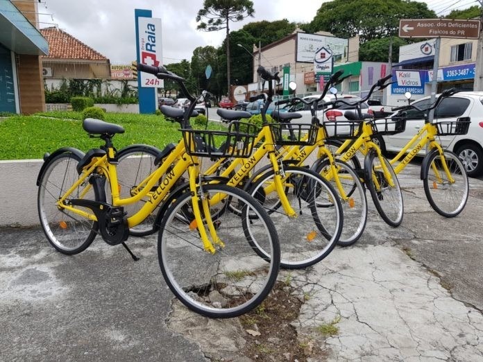 Bicicletas compartilhadas são retiradas das ruas de Curitiba