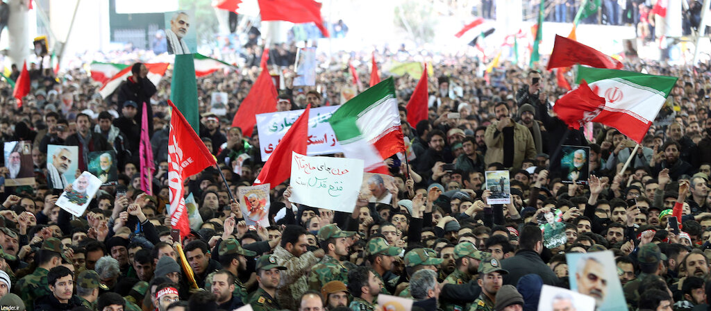 Funeral de Suleimani leva milhões às ruas de Teerã, em meio a pedidos de vingança
