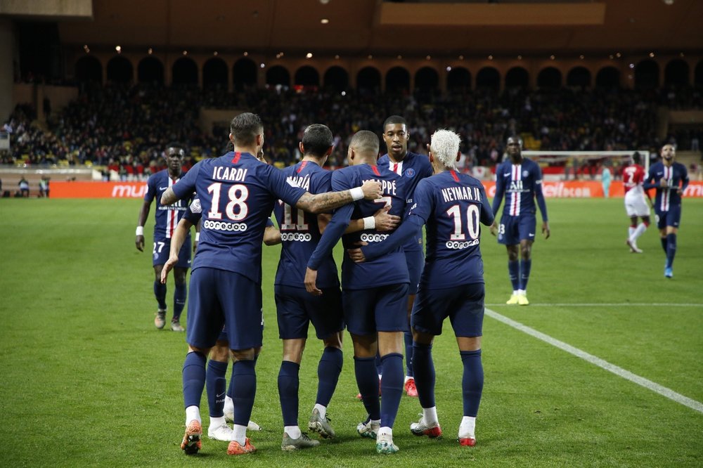 Neymar marca e PSG goleia o Mônaco para ampliar vantagem no Campeonato Francês