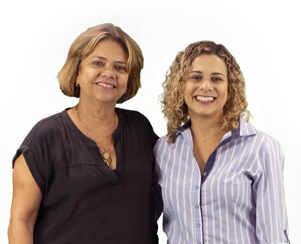 Dia do Farmacêutico: com a mesma profissão, mãe e filha comemoram data