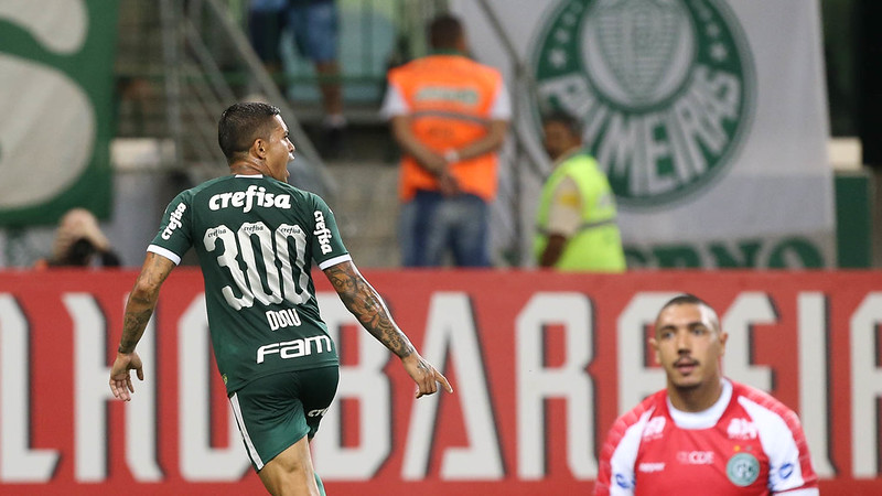 Dudu marca em jogo 300 e Palmeiras vence Guarani pelo Paulista