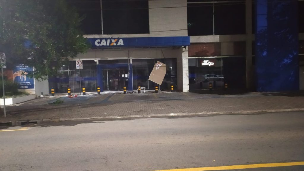 Policial é morto durante assalto a banco em Telêmaco Borba