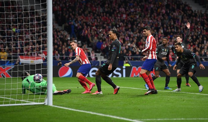 Atlético de Madrid vence Liverpool e abre vantagem nas oitavas da Champions