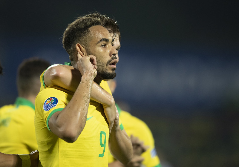 Matheus Cunha guardou dois na vitória brasileira. (Lucas Figueiredo/CBF)