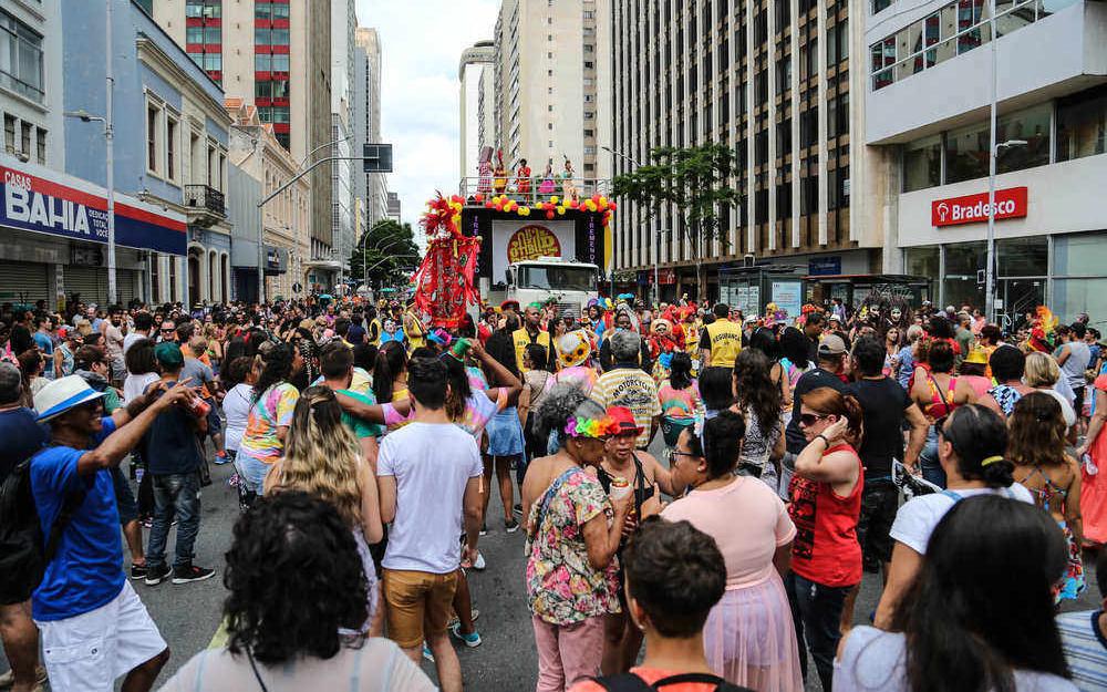 Prefeitura de Curitiba cancela apresentações do Carnaval 2021