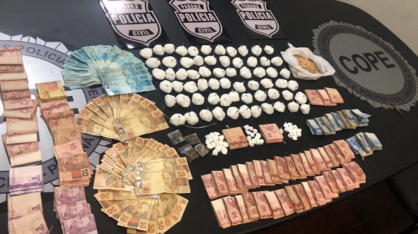 Polícia apreende mil porções de cocaína prontas para venda no Parolin