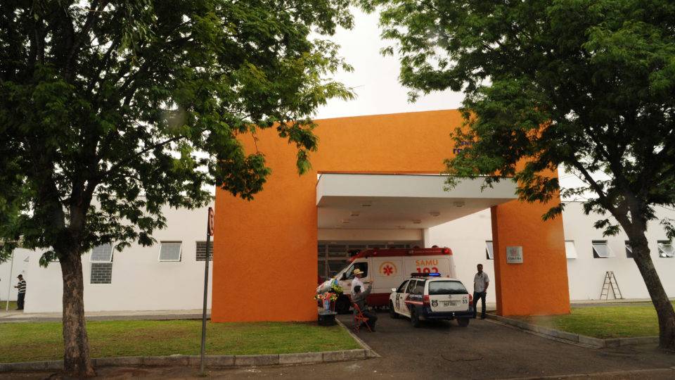 Mulher morre em UPA enquanto esperava por leito em hospital de Curitiba