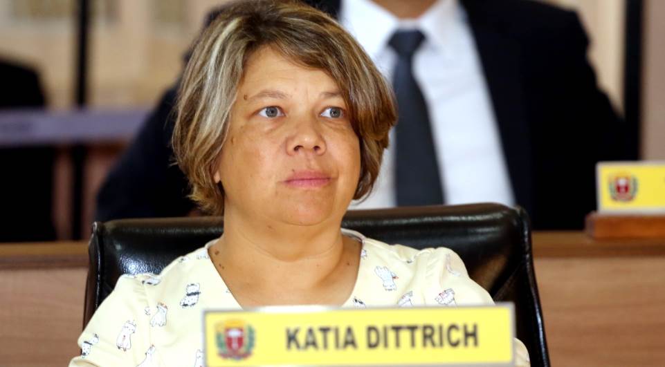 Vereadora de Curitiba é condenada a 5 anos de prisão por esquema de rachadinha