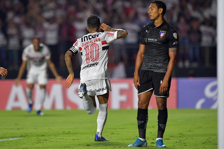 São Paulo goleia LDU e vence a primeira na Copa Libertadores