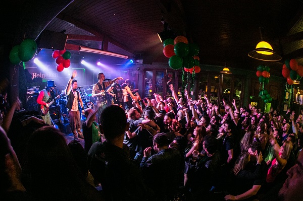 Pub irá comemorar carnaval irlandês em Curitiba; saiba todos os detalhes