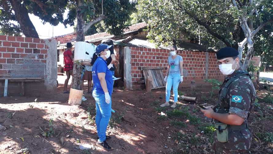 Mutirão da dengue no Paraná teve a ajuda do Exército. (Divulgação / Defesa Civil)