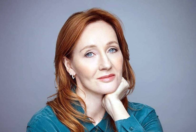 J.K. Rowling, autora de Harry Potter, pede que brasileiros fiquem em casa