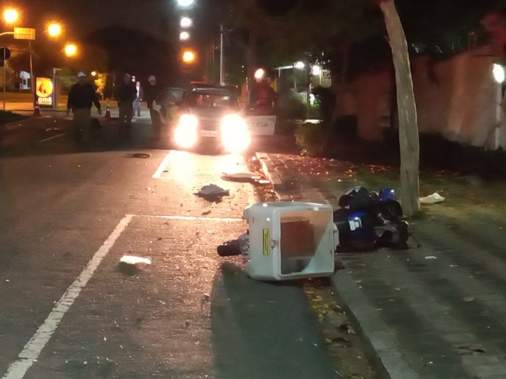 Motorista bêbado atropela e mata motoqueiro em Curitiba