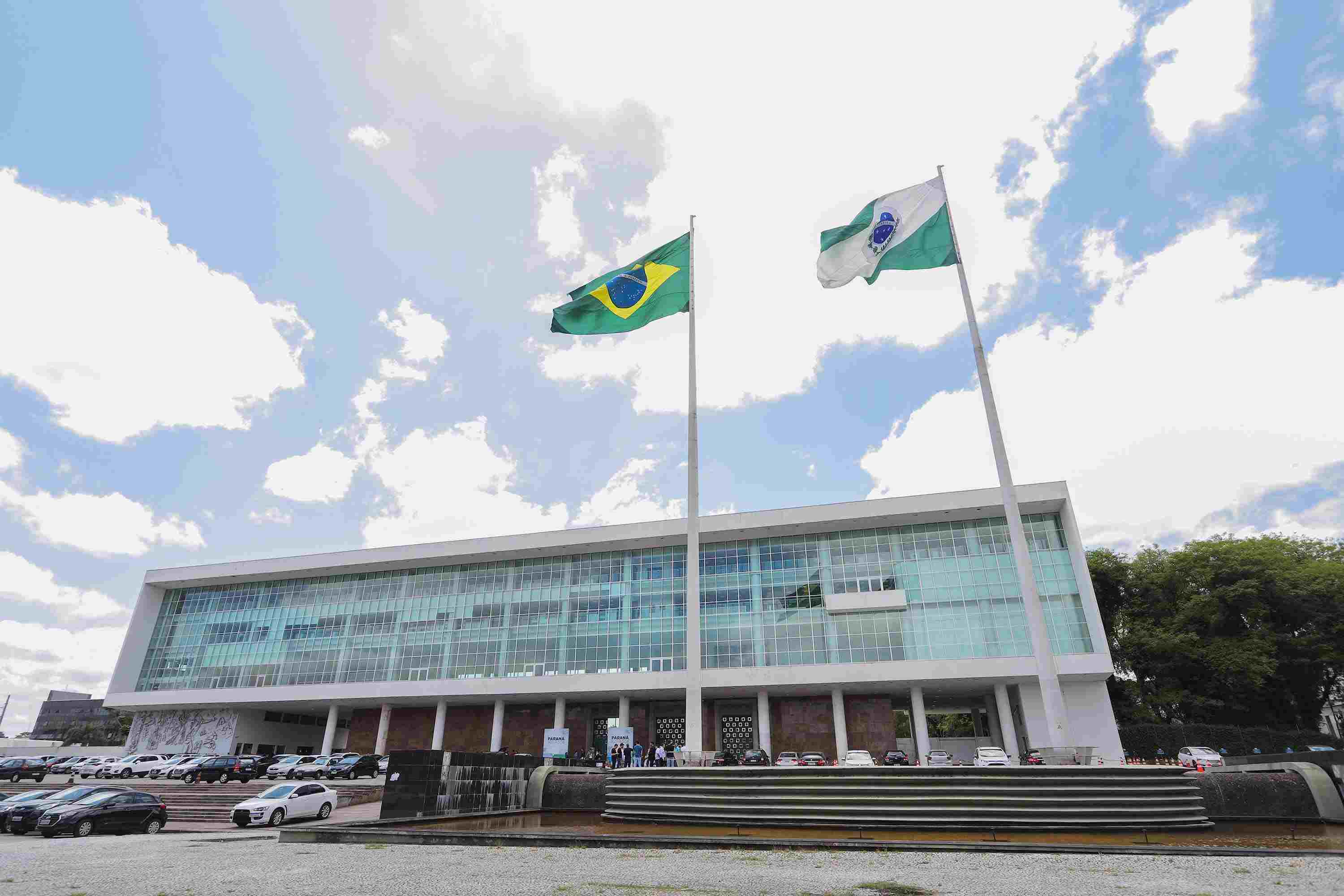 Palácio Iguaçu registra surto de Covid-19