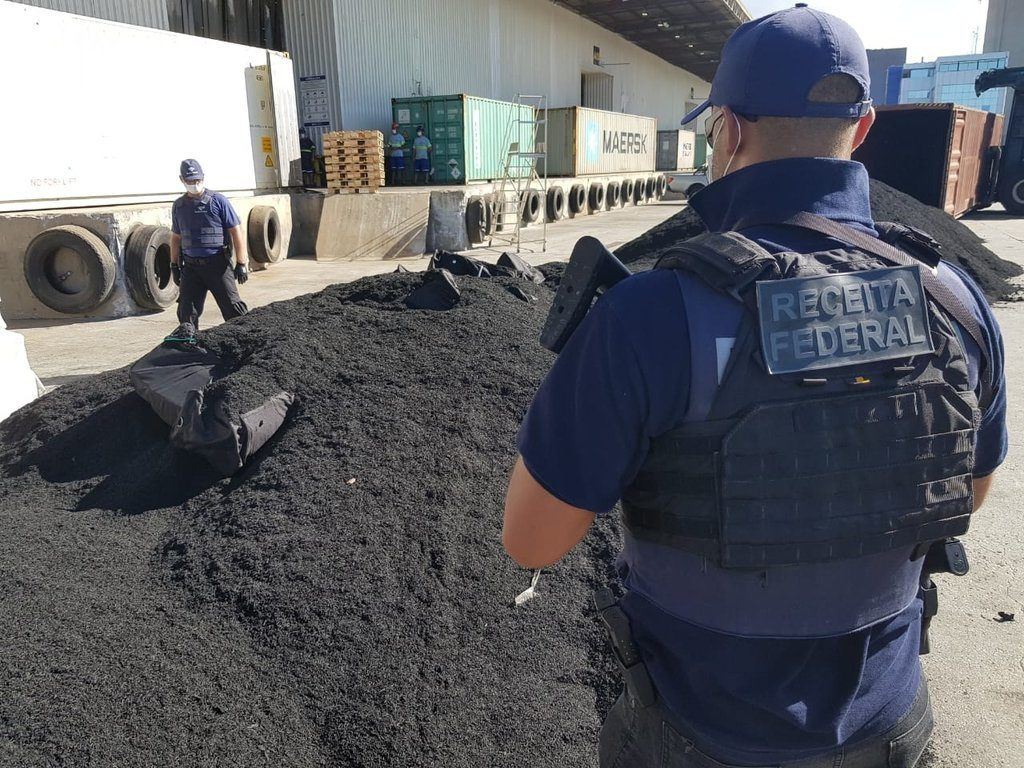 Meia tonelada de cocaína é apreendida no Porto de Paranaguá