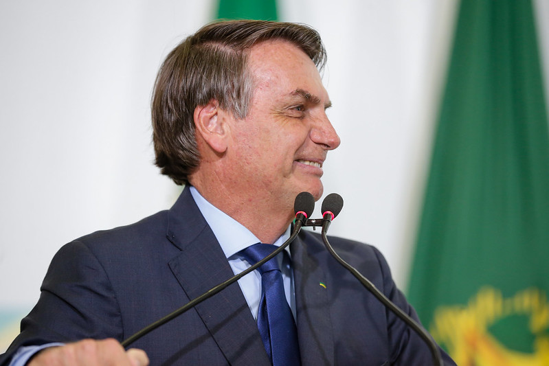 Bolsonaro brinca sobre cloroquina quem for de esquerda toma tubaína