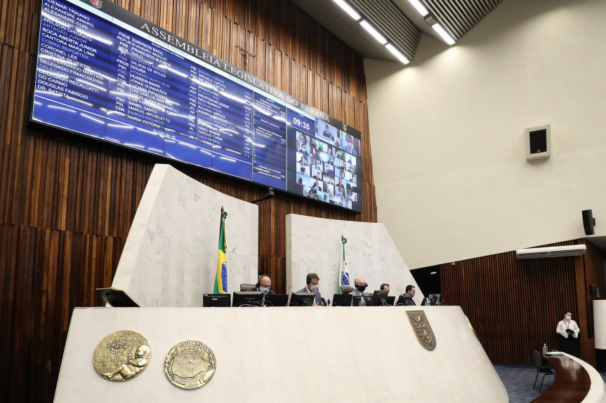 Força Estadual de Saúde do Paraná avança na Assembleia