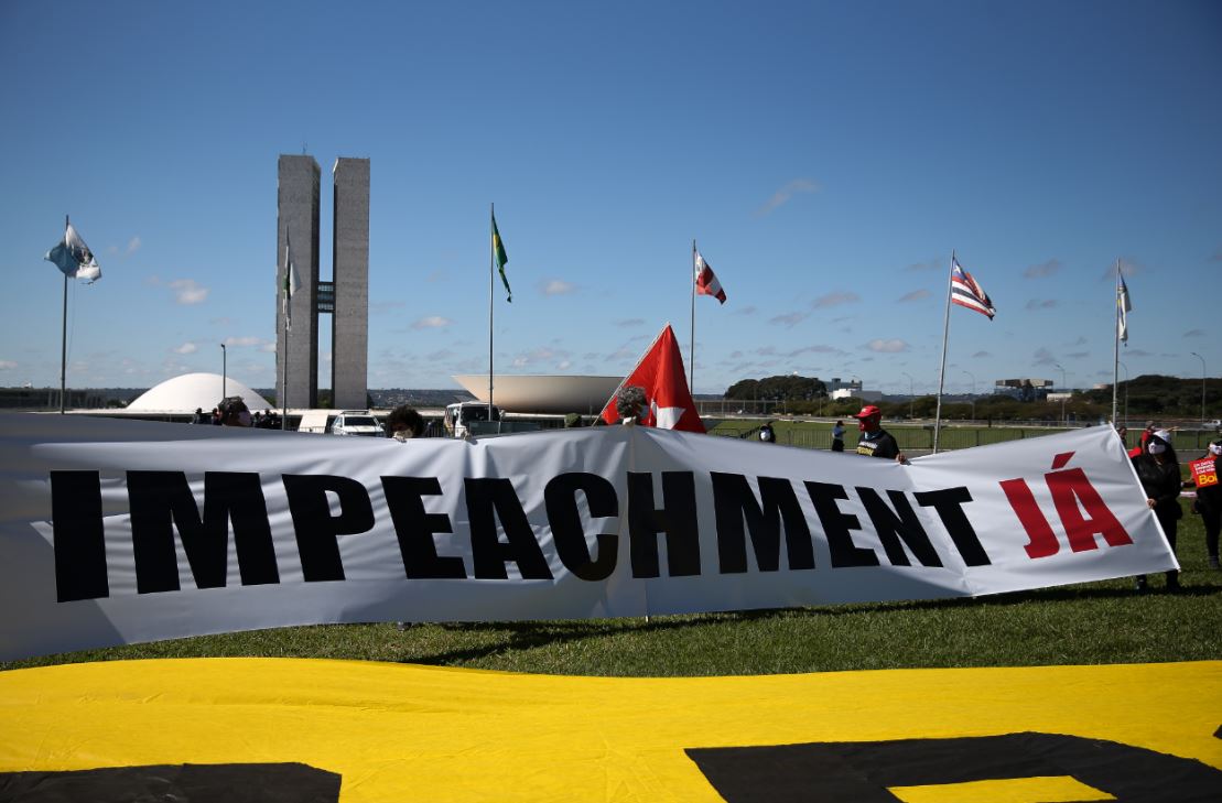 Oposição e entidades entram com pedido coletivo de impeachment de Bolsonaro