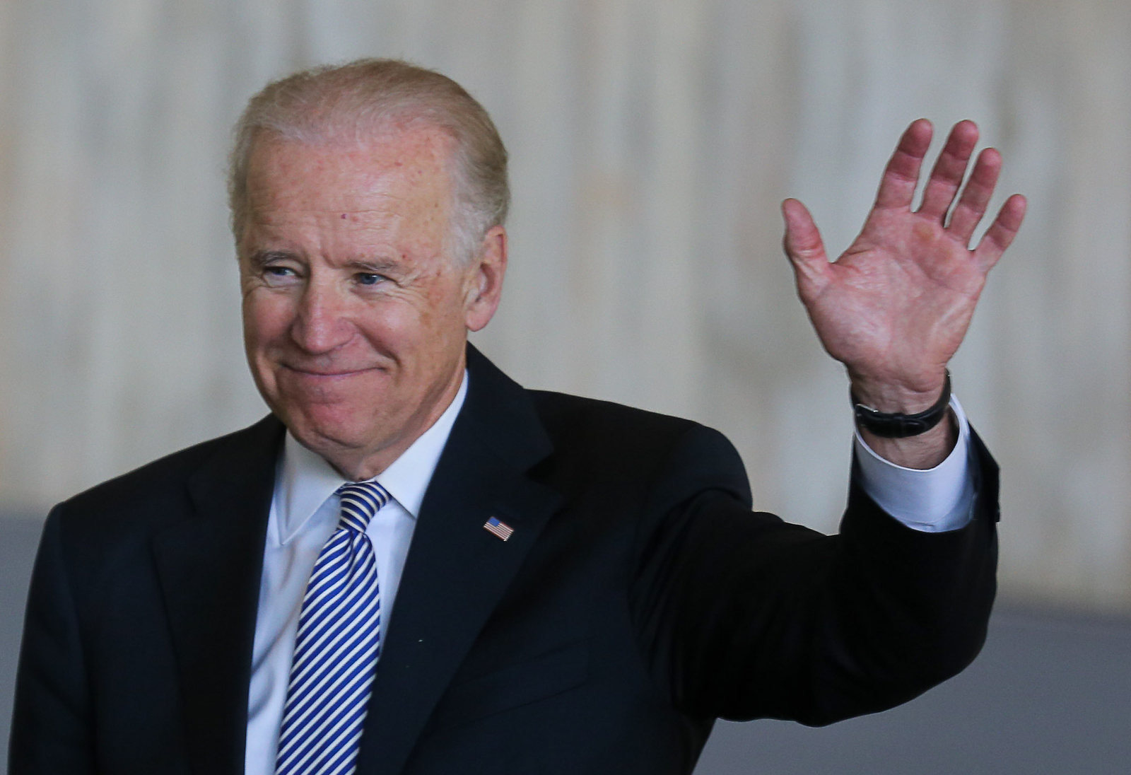Biden lidera nos 12 estados mais competitivos, aponta pesquisa