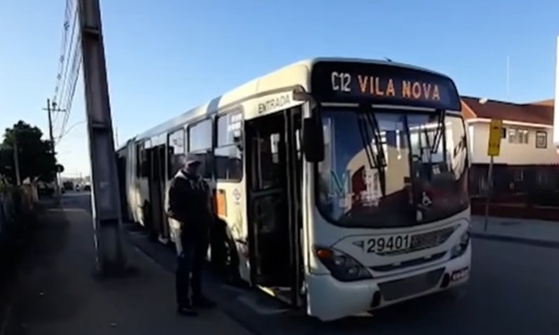 Motorista de ônibus é esfaqueado no rosto durante assalto em Piraquara