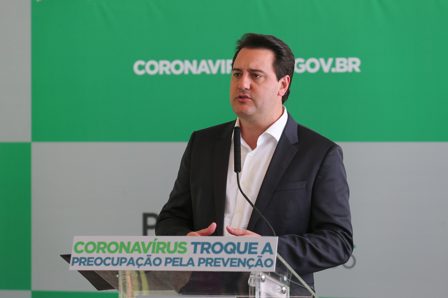 Em novos decretos, governo do Paraná endurece medidas contra aglomerações
