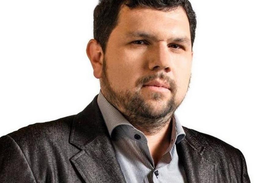 Alexandre de Moraes prorroga prisão de jornalista bolsonarista