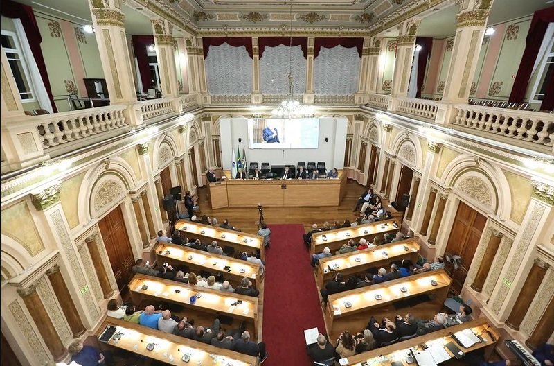 Refic Covid-19 é aprovado em primeiro turno na Câmara de Curitiba