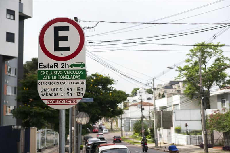 Curitiba prorroga até 31 de julho prazo para troca de blocos de papel do EstaR