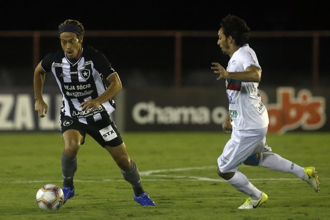 Botafogo empata com Portuguesa e se garante na semifinal da Taça Rio