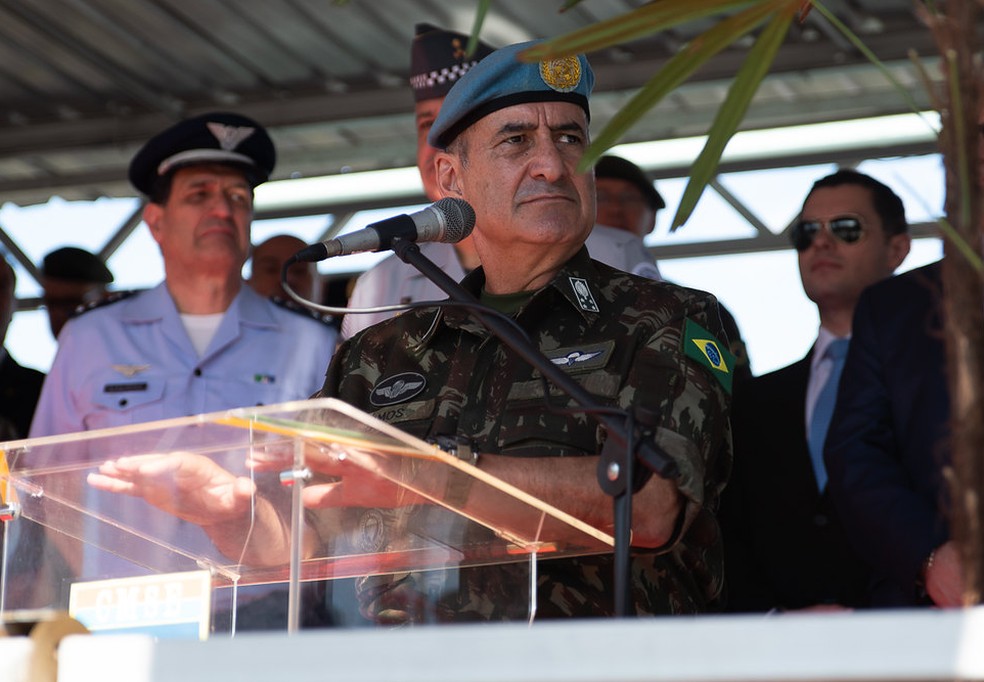 General Ramos vai para a reserva do Exército em meio à crise sobre atuação de militares no governo