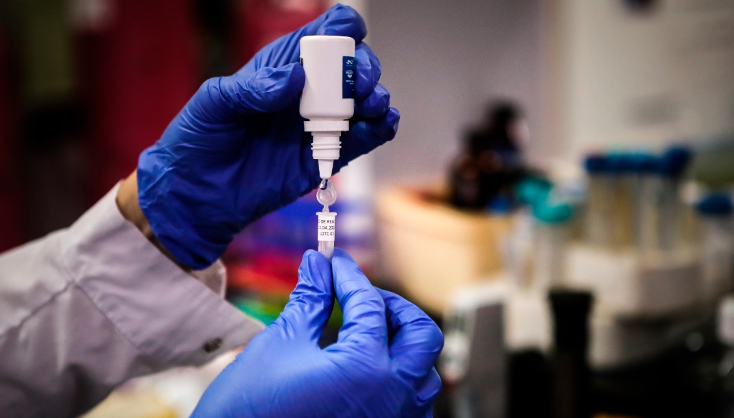 Johnson  Johnson testará vacina em 60 mil voluntários incluindo o Paraná