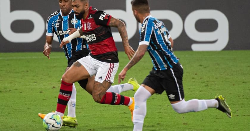 Grêmio bate Flamengo no Maracanã e mantém invencibilidade no Brasileiro