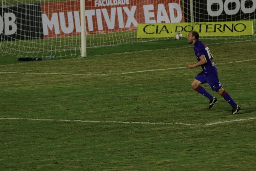 Paraná Clube cede empate no último lance na estreia da Série B