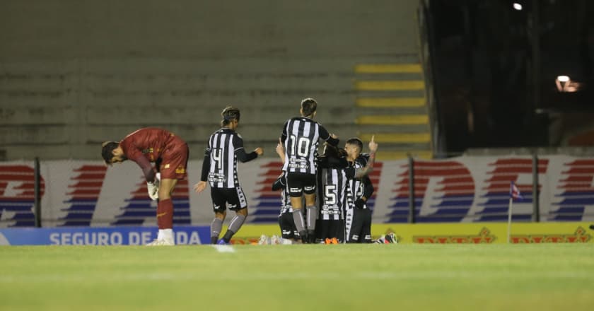 Paraná Clube perde do Botafogo e está eliminado da Copa do Brasil