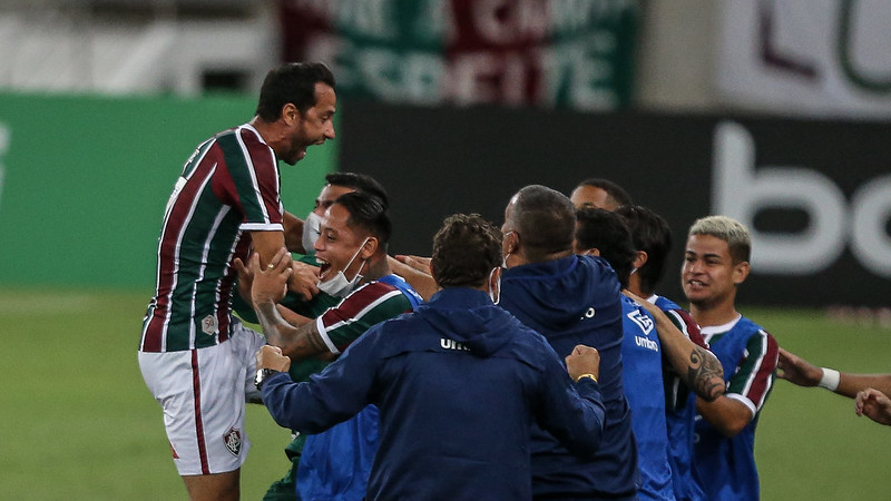 Fluminense vence Figueirense com gols de Nenê e avança na Copa do Brasil