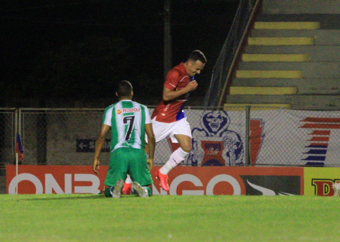 Paraná Clube vence Juventude com dois gols de Andrey e assume liderança da Série B