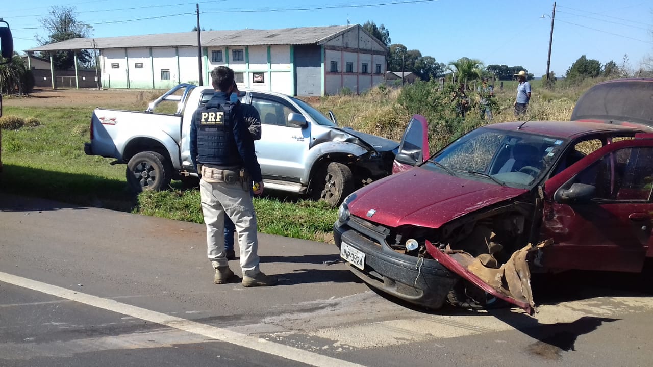 Jovem sem CNH provoca acidente na BR-277, em Guarapuava