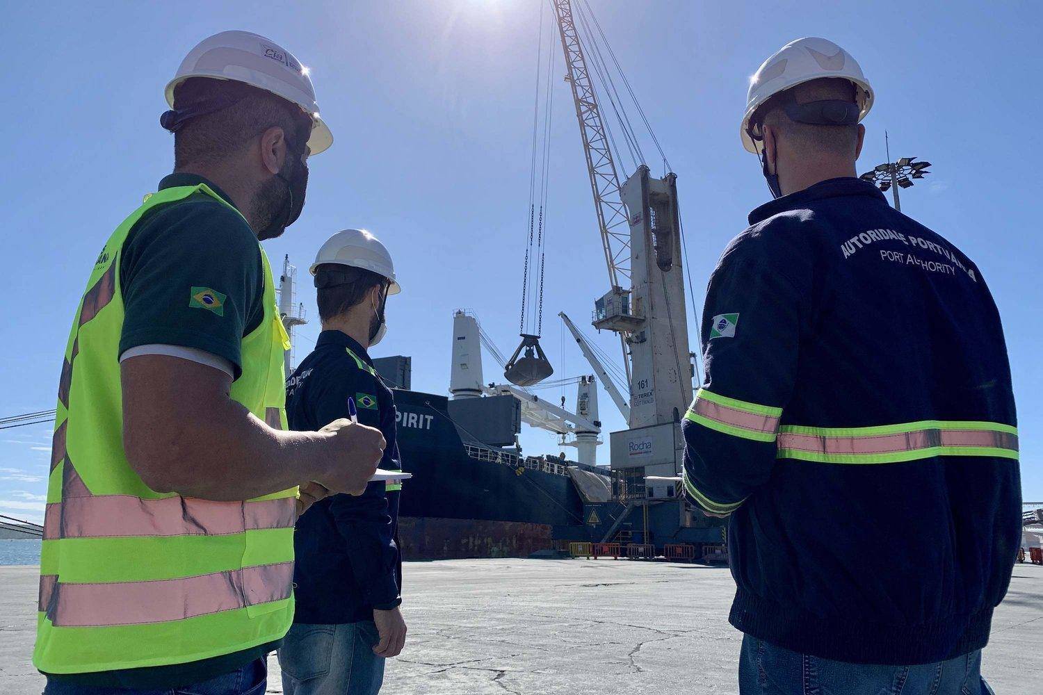 Portos do Paraná: novo regulamento reforça segurança de trabalhadores e qualidade do meio ambiente