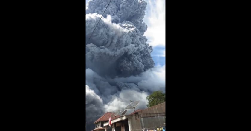 explosão rússia vulcão indonésia