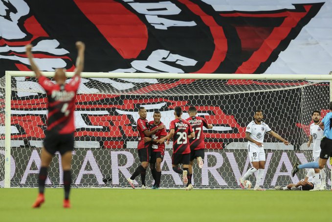 Athletico-PR encara Bahia pelo Campeonato Brasileiro hoje; veja onde assistir