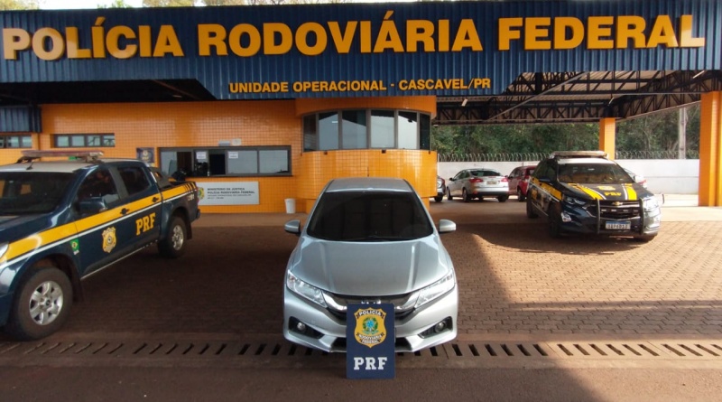 Trio paraguaio é preso no Paraná com carro roubado em Fortaleza