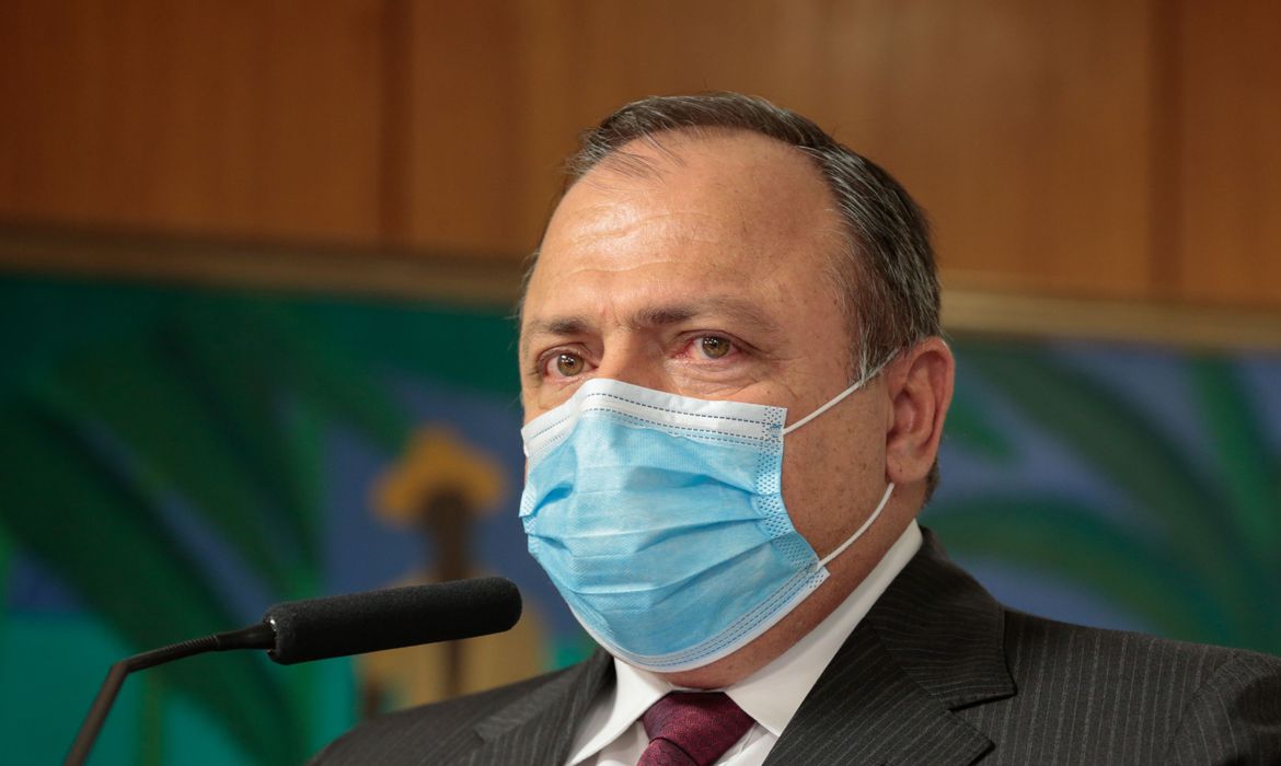 Pazuello afirma que vacinação emergencial contra Covid pode começar em dezembro