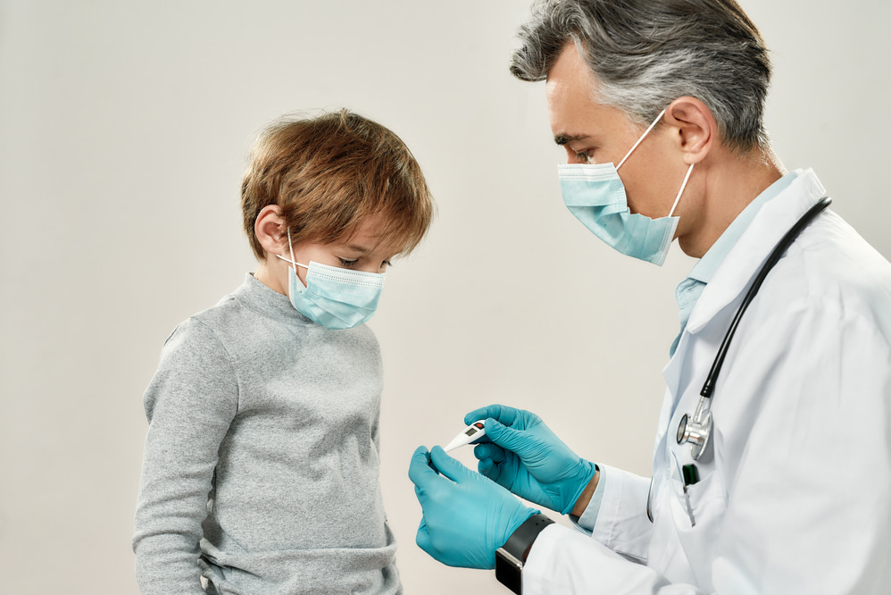 Pandemia da COVID-19 afetou a rotina de consultas pediátricas e a imunização infantil