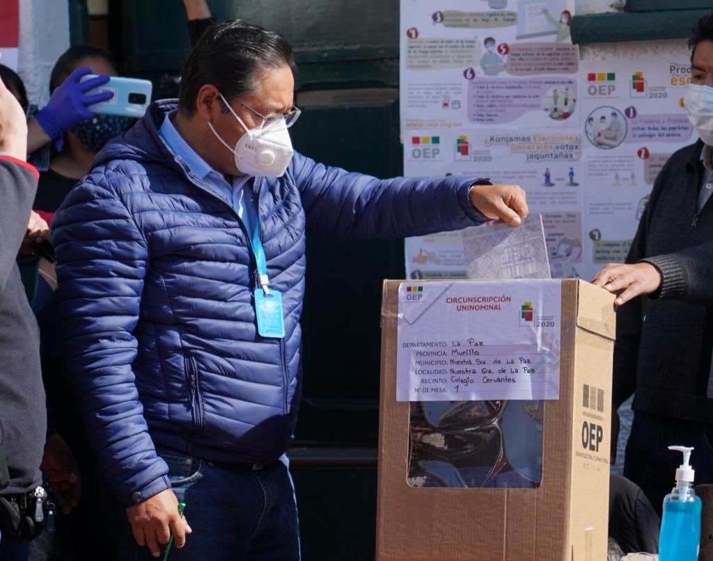 Carlos Mesa reconhece vitória de Luis Arce nas eleições presidenciais da Bolívia