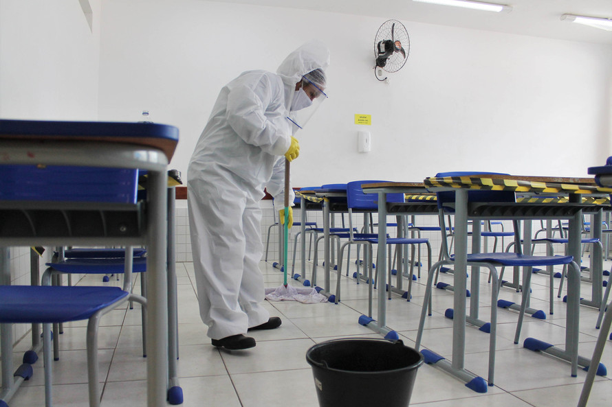 Paraná terá retorno de aulas extracurriculares nas escolas estaduais; veja as regras
